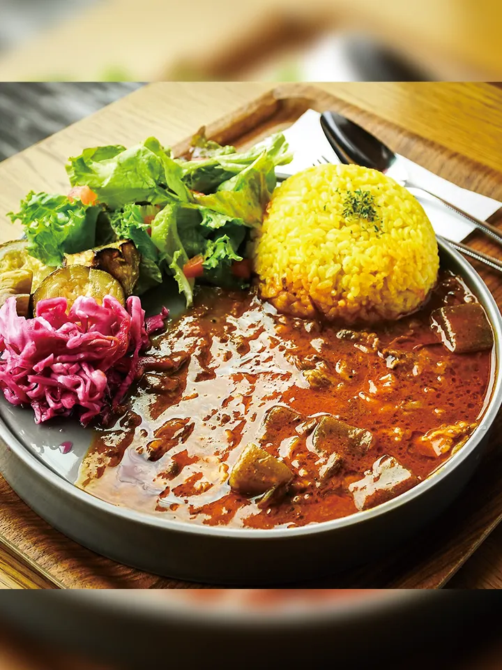 トロトロ神戸牛すじとこんにゃくの和風だしスパイスカレー